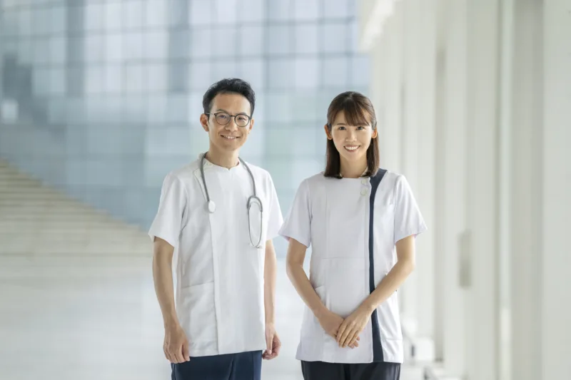 看護師の男女